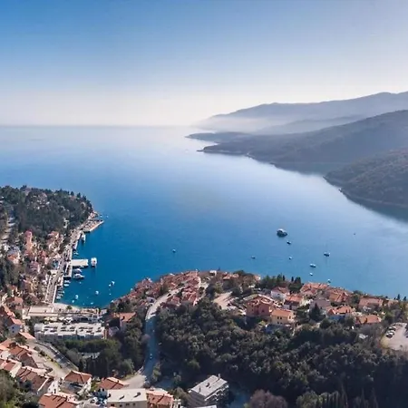 Mit Privatpool Fuer 10 Personen Ca 100 Qm In Zupanici, Istrien Binnenland Von Istrien